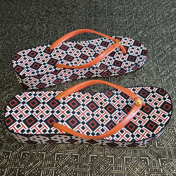 🐢 Tory Burch Thandie Sandals. - Picture 5 of 11